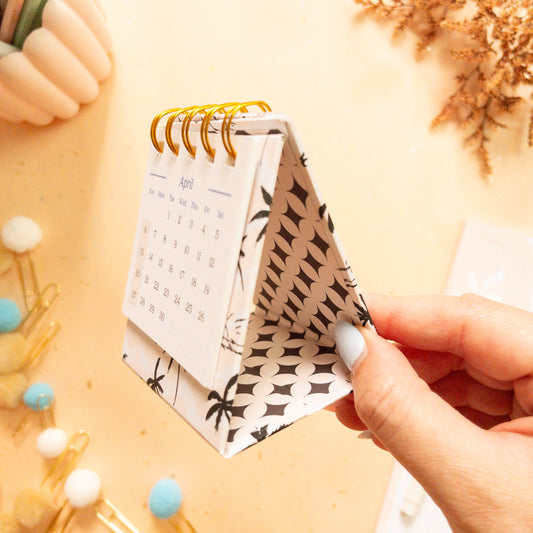 Tropical Horizons (I am on Vacay!) Petite Desk Calendar