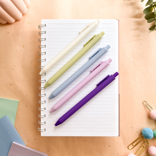 Dried Flowers Smooth Rollerball Gel Pen - Black Ink