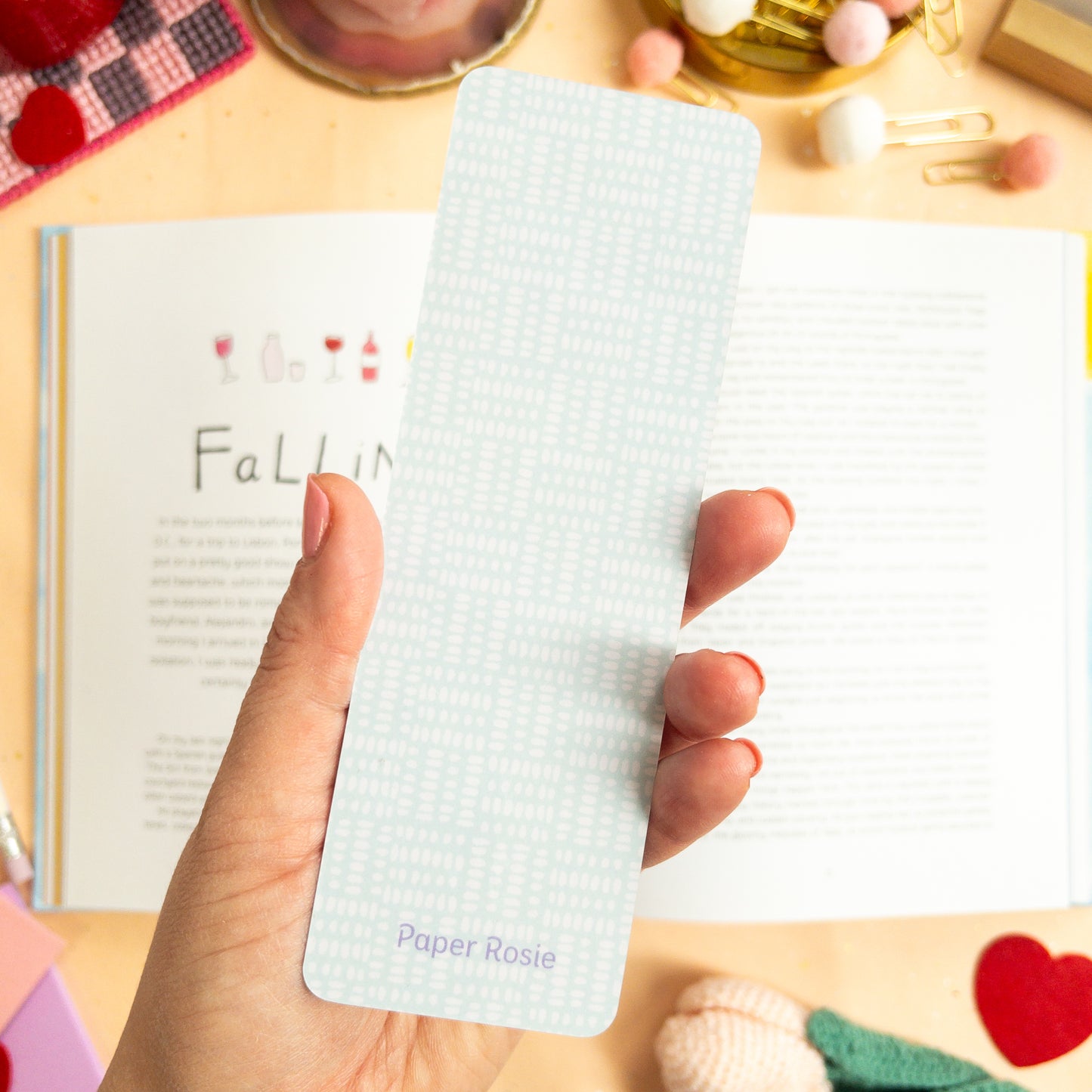 Bookmark Love in Checkered